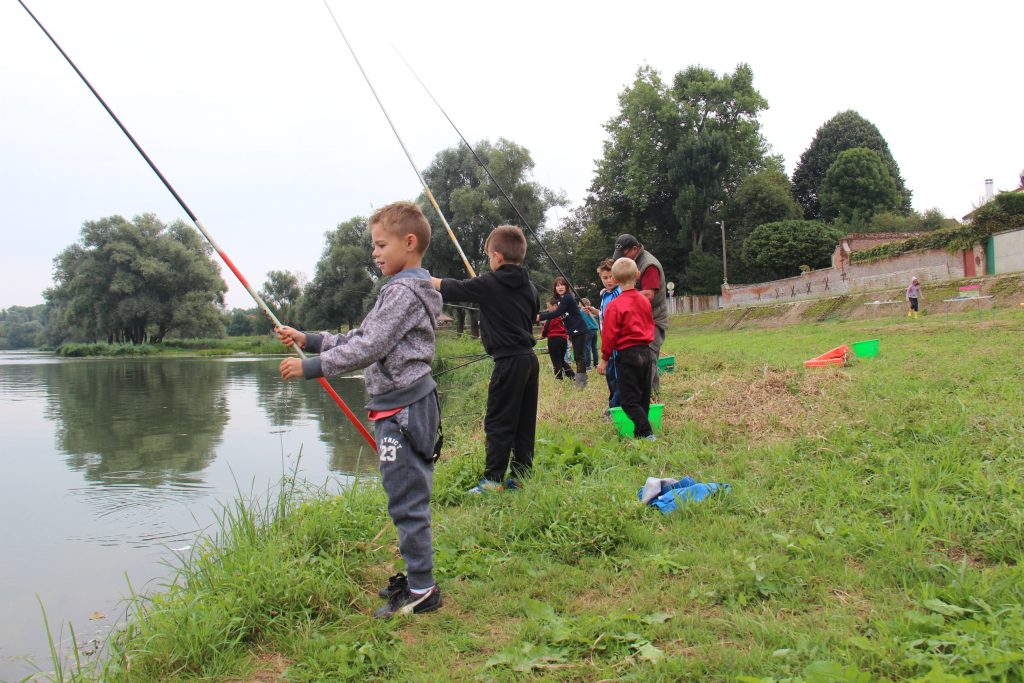 Les pêcheurs sont attentifs